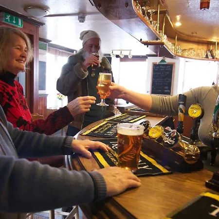 Inn King's Arms 3*